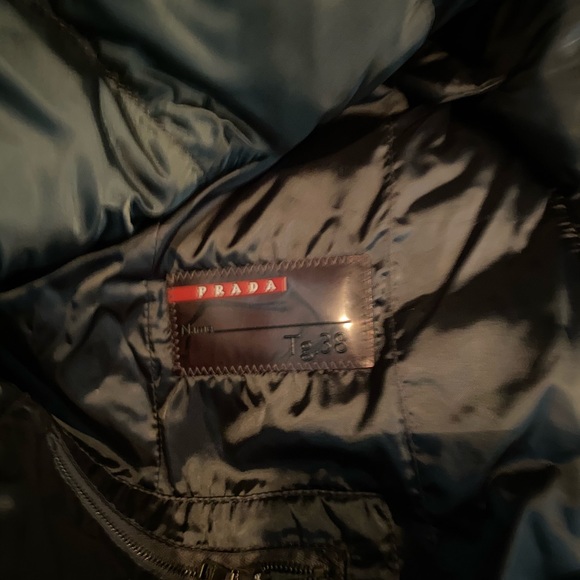 COPY - Prada puffer jacket - Picture 3 of 3